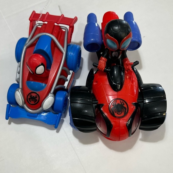 Spiderman Red and Blue Action Vehicle Set - Picture 4 of 15